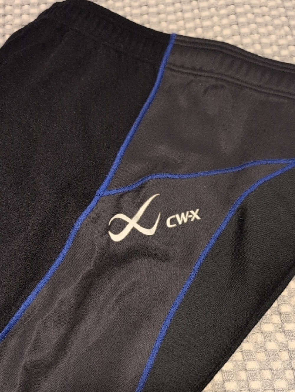 CW-X Black Compression Leggings with Blue Stitching - Picture 3 of 7